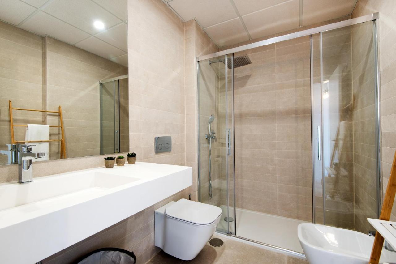 Alamar The Best Luxury Apartment On The Beach ตอร์เรโมลิโนส ภายนอก รูปภาพ