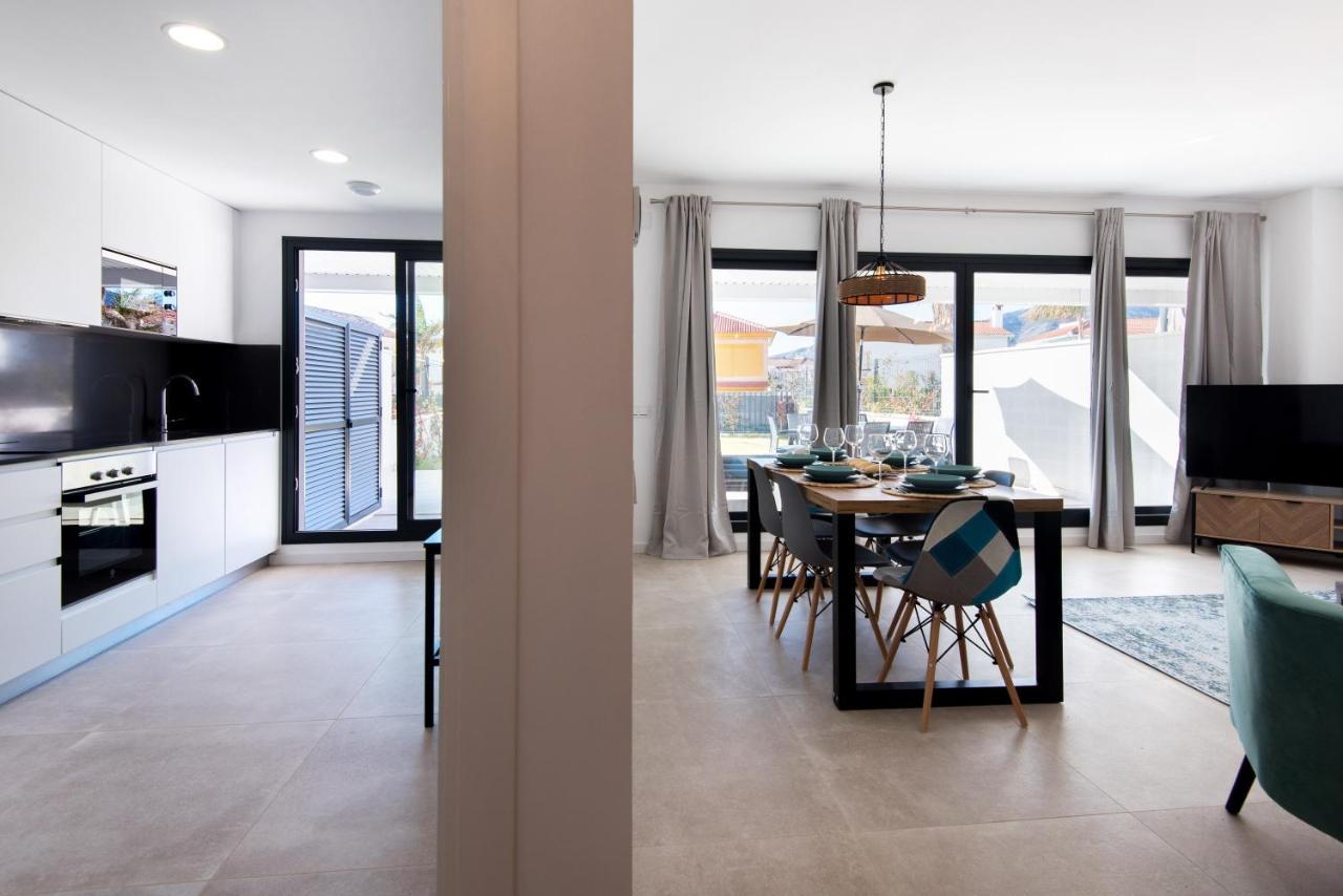 Alamar The Best Luxury Apartment On The Beach ตอร์เรโมลิโนส ภายนอก รูปภาพ