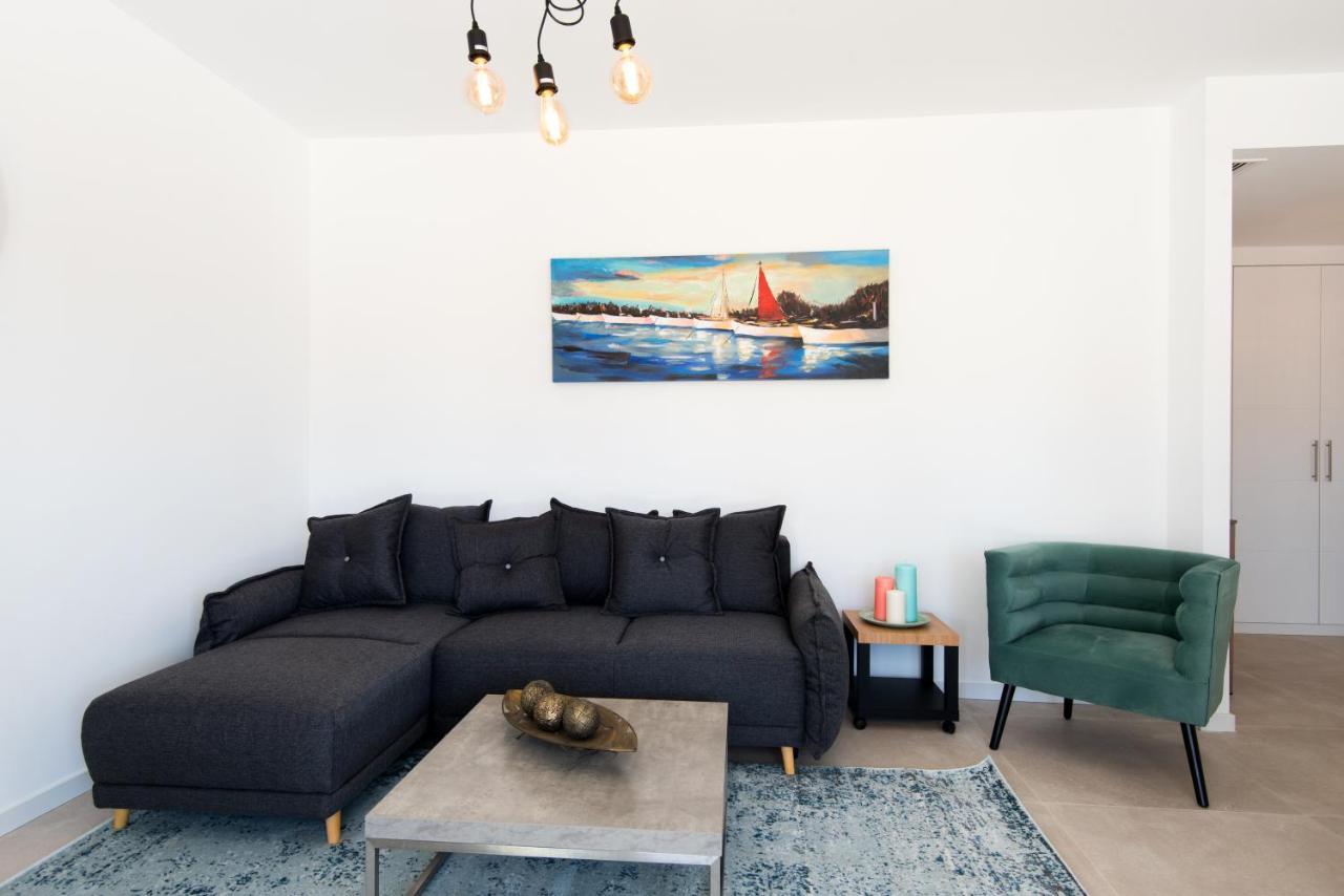 Alamar The Best Luxury Apartment On The Beach ตอร์เรโมลิโนส ภายนอก รูปภาพ